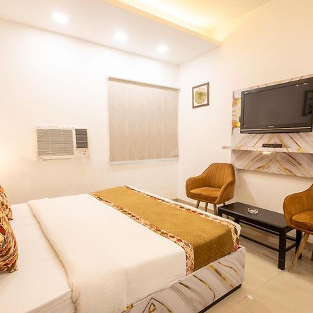 Hotel Cosmo Near Blk Hospital Karol Bagh Delhi  Exterior foto
