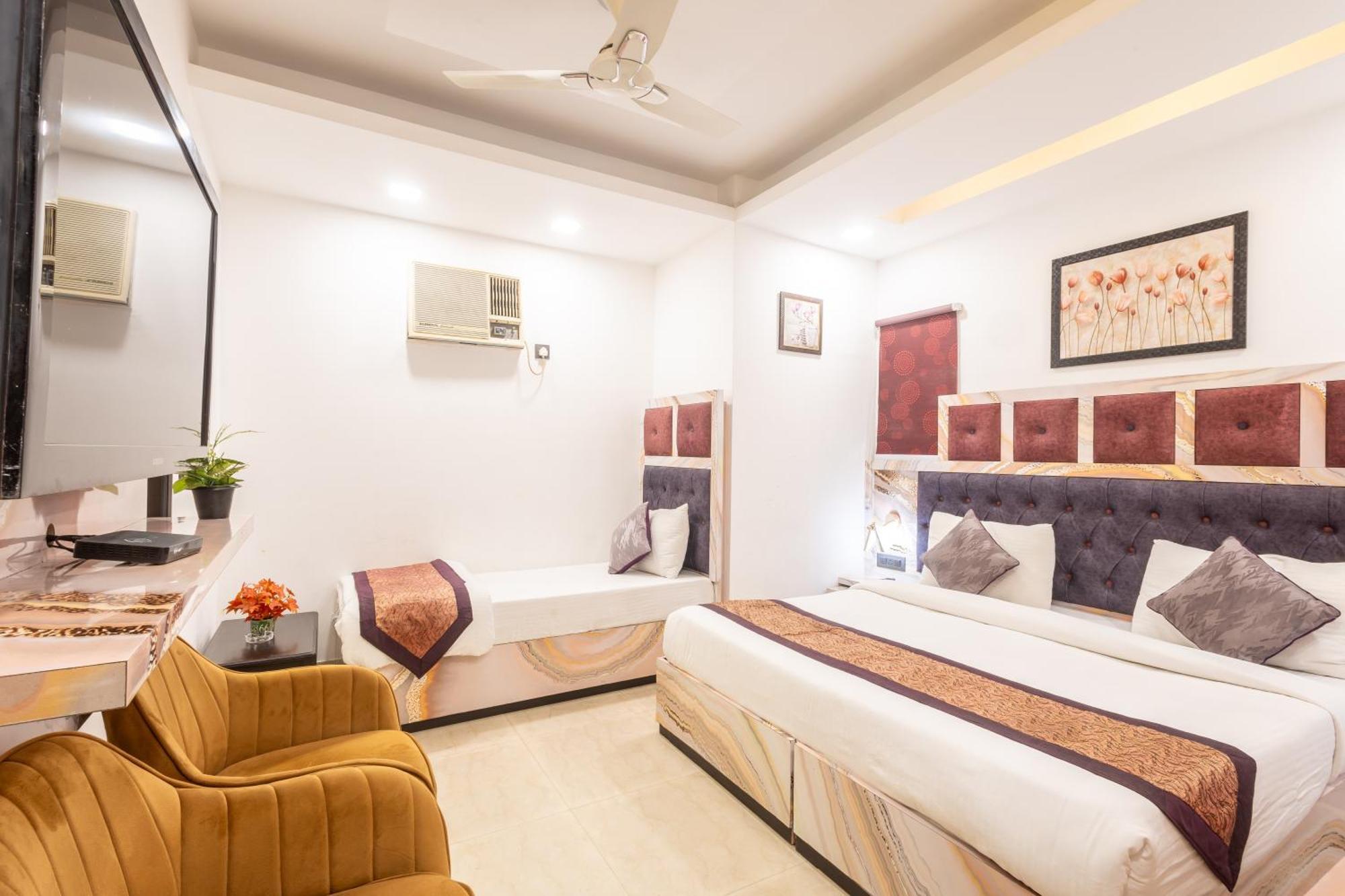 Hotel Cosmo Near Blk Hospital Karol Bagh Delhi  Exterior foto