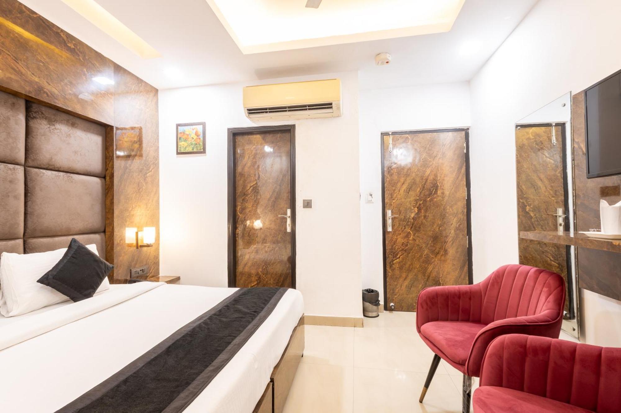 Hotel Cosmo Near Blk Hospital Karol Bagh Delhi  Exterior foto