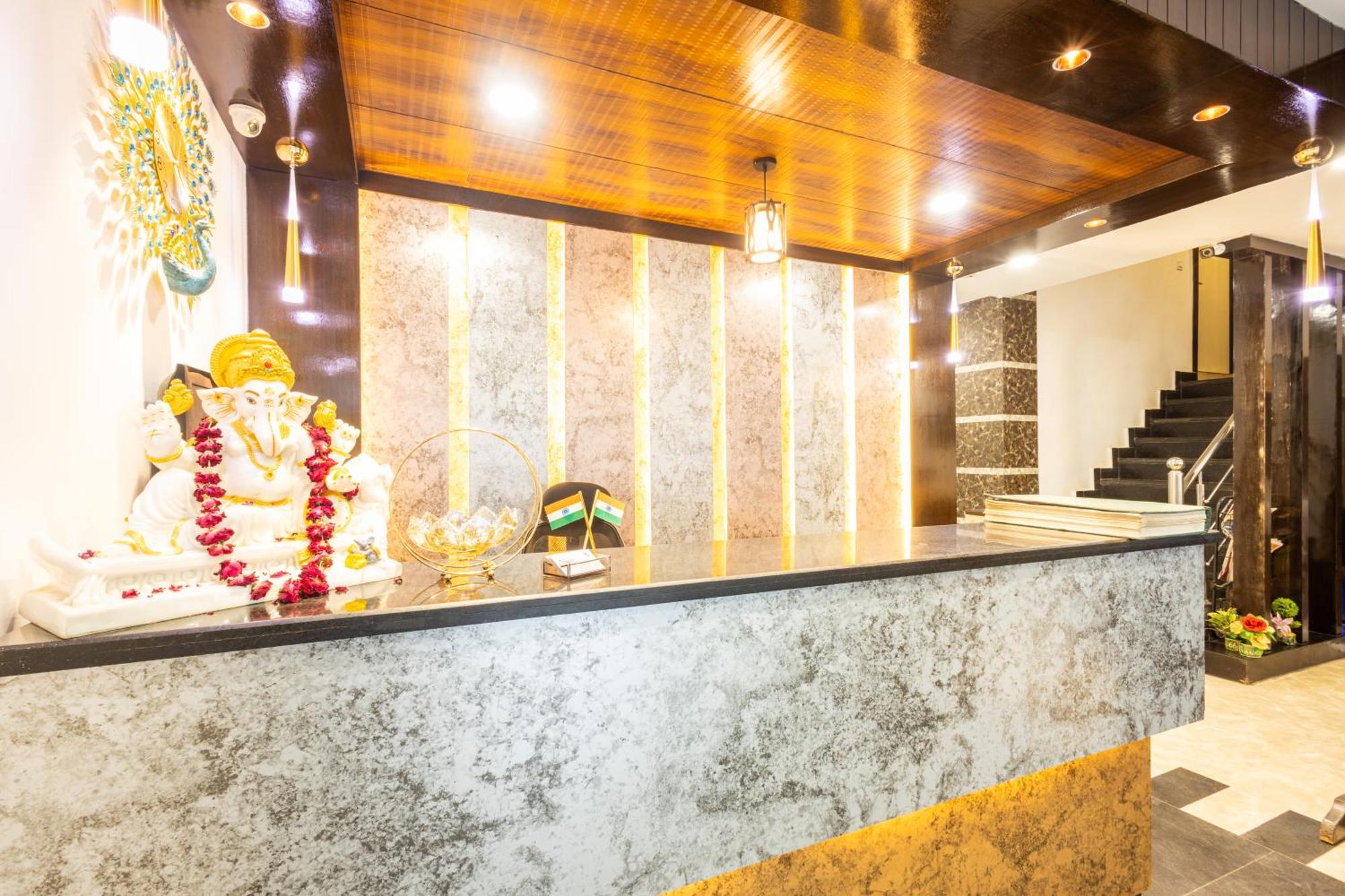 Hotel Cosmo Near Blk Hospital Karol Bagh Delhi  Exterior foto